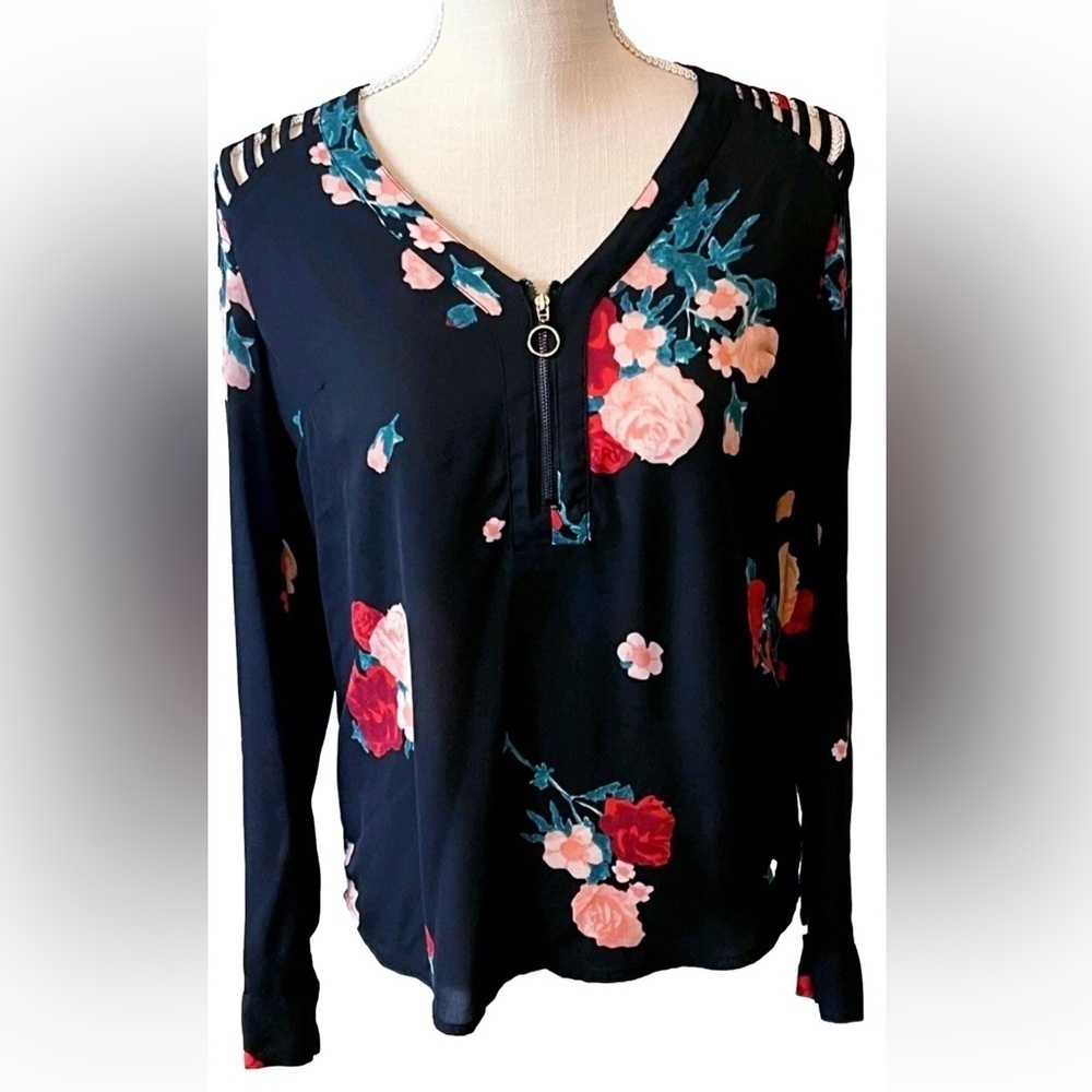 Candies Floral Top (Sz M)